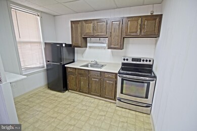 754 N 11th St unit 2R, Reading, PA 19604 - photo 6