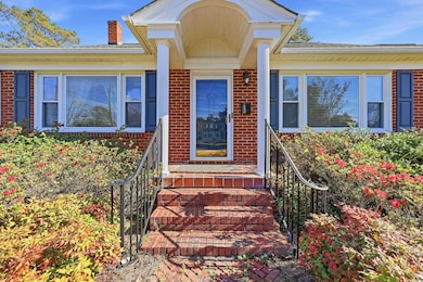 301 S Morgan Ave, Andrews, SC 29510 - photo 2