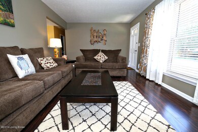 8303 Saint Armands Ct, Louisville, KY 40219 - photo 5