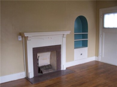 LIVING ROOM WITH FIREPLACE