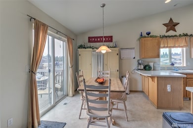 15323 Carter Ct SE, Yelm, WA 98597 - photo 6