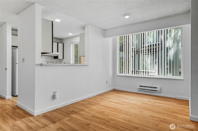 14424 NE 30th Place unit 29A, Bellevue, WA 98007 - photo 6