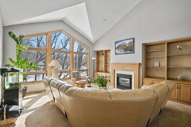 6233 Addington Ct, Eden Prairie, MN 55346 - photo 5