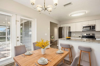 15009 Naples Place, Tampa, FL 33624 - photo 5