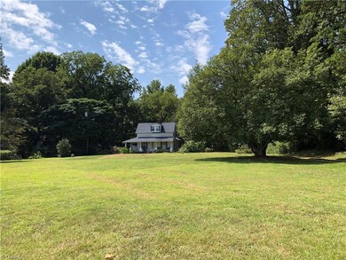 5902 Davis Mill Rd, Greensboro, NC 27406 - photo 3