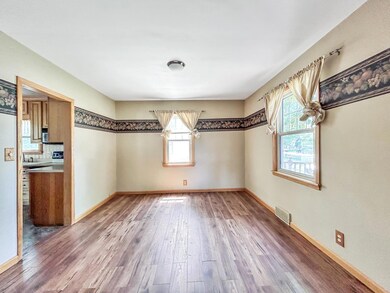 819 S 4th Ave, Albert Lea, MN 56007 - photo 7