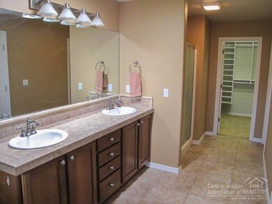 19594 Hollygrape St, Bend, OR 97702 - photo 6