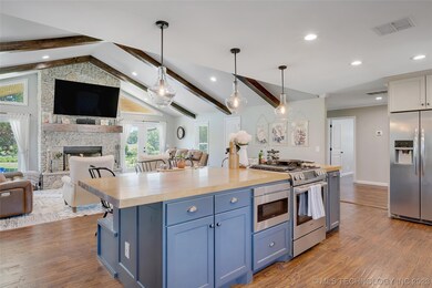 12906 S Garnett Rd, Broken Arrow, OK 74011 - photo 6