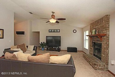 8012 Corky Ct E, Jacksonville, FL 32244 - photo 4