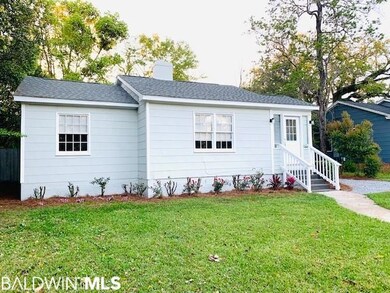 152 Pinehill Dr, Mobile, AL 36606 - photo 2