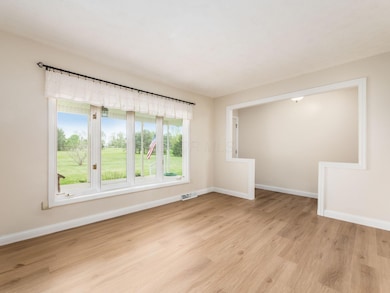 7673 Opossum Run Rd, London, OH 43140 - photo 6