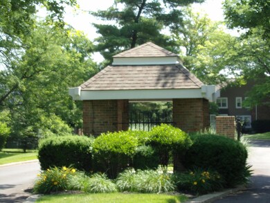 5574 Chowning Way unit 12B, Columbus, OH 43213 - photo 4