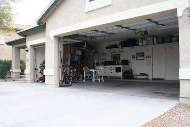 lucas house 002