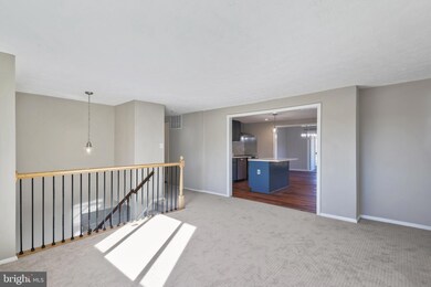 10622 Cavalcade St, Great Falls, VA 22066 - photo 6