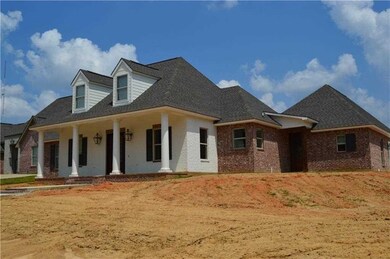 302 Saint Landry Dr, Pineville, LA 71360 - photo 2