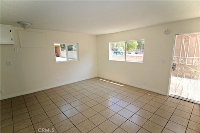 14059 Foothill Blvd unit 7, Los Angeles, CA 91342 - photo 2