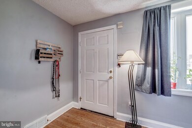 916 Poplar Ave, Glenolden, PA 19036 - photo 6