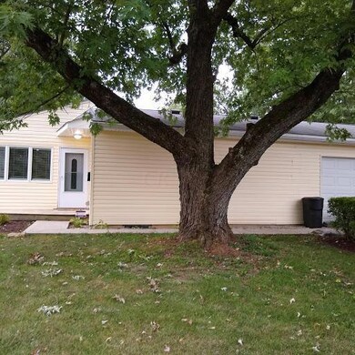 Front of 4777 Amesbury Way