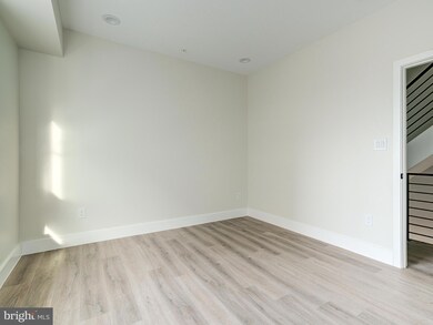 632 Moyer St, Philadelphia, PA 19125 - photo 6