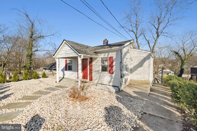 916 Kayak Ave, Capitol Heights, MD 20743 - photo 2