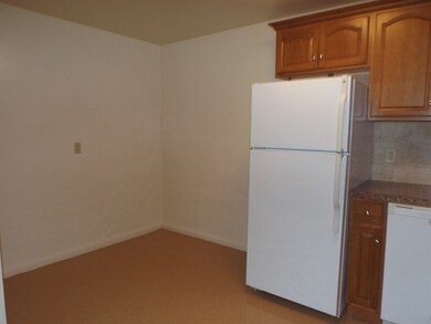 457 Washington St unit 4, Weymouth, MA 02188 - photo 2