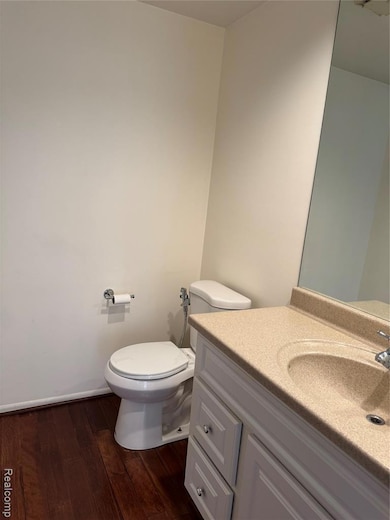 5216 Brett Ct unit 53, West Bloomfield, MI 48322 - photo 7