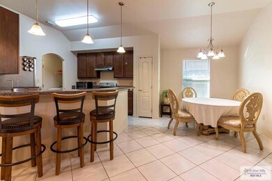 Bar/Breakfast Room Areas