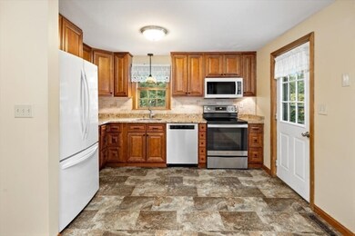 14 Champion Way, Pembroke, MA 02359 - photo 4