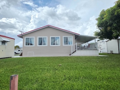 12350 SE 138th Blvd unit 148, Okeechobee, FL 34974 - photo 2