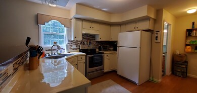 165 Arbutus Ln, Milford, PA 18337 - photo 2