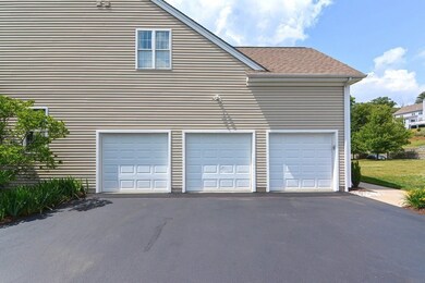 1 Howarth Dr, Upton, MA 01568 - photo 3