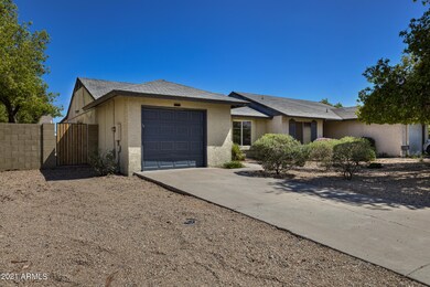 3238 W Mohawk Ln-3