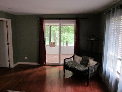 3630 Kent 8