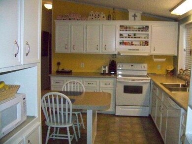 821 Santa Anna Dr, Alamo, TX 78516 - photo 4