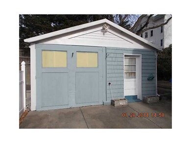 33 Auburn St, Pawtucket, RI 02860 - photo 4