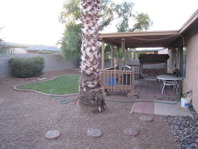 8774 E Squaw Peak Dr, Tucson, AZ 85730 - photo 4