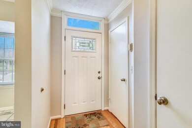 13989 Big Yankee Ln, Centreville, VA 20121 - photo 2