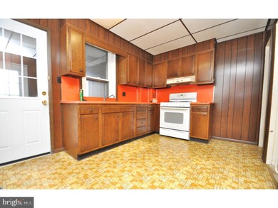 1013 Wood St, Bethlehem, PA 18018 - photo 5