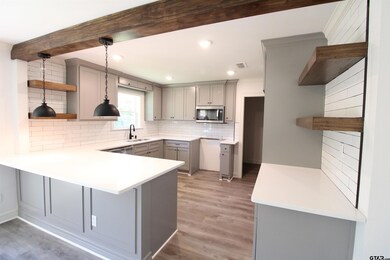 408 Holiday Ln, Tyler, TX 75703 - photo 4