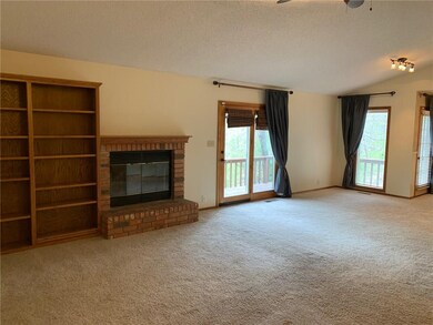 4 Cherhill Dr, Bella Vista, AR 72714 - photo 2