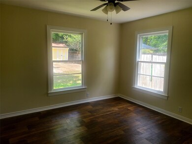 1110 N Howeth St, Gainesville, TX 76240 - photo 7