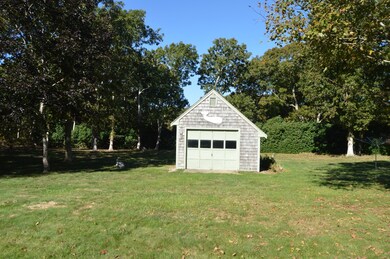 14 Galway Rd, Vineyard Haven, MA 02568 - photo 5