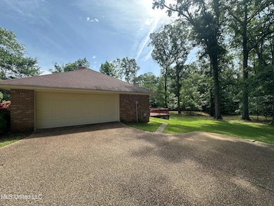 Garage + Extra Parking
