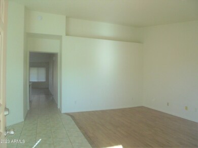 2-Livingroom