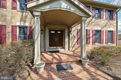 9003 Shad Ln, Potomac, MD 20854 - photo 2