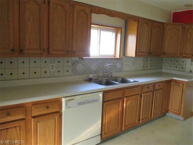 1853 Larchmont Ave NE, Warren, OH 44483 - photo 7