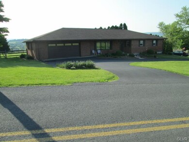 839 Zion Church Rd, Hamburg, PA 19526 - photo 4