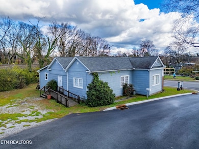 400 N Main St, Clinton, TN 37716 - photo 4