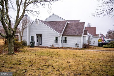 102 Wigton Cir, Perkasie, PA 18944 - photo 2