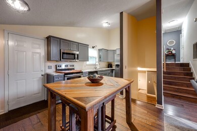 dining:kitchen